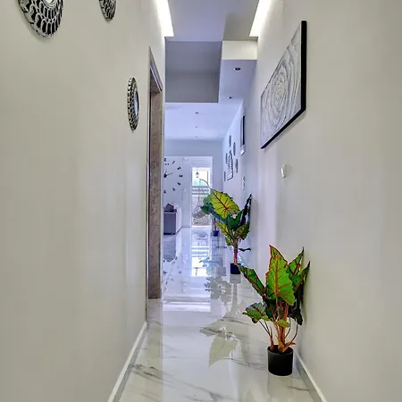 Apartment Sea & Joy House *